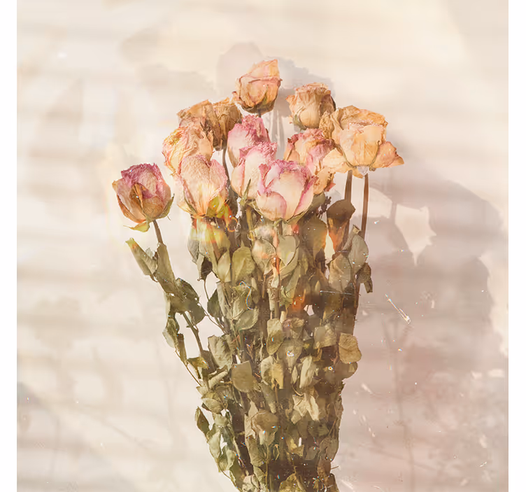 Rollo fenster wohnzimmer mit wildblumen im cottagecore stil - TenStickers