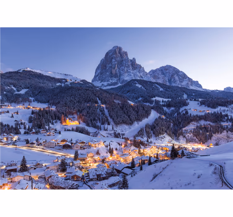 Fototapete Landschaft verschneites bergdorf - TenStickers