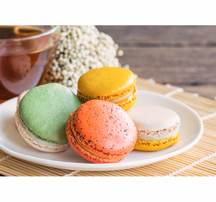 Fototapete Spruch bunte macarons erfreuen - TenStickers