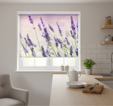 Küchenfenster rollo mit lila blumenmuster - TenStickers