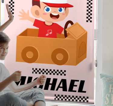 Rollo Fenster mit Namen animiertes rennabenteuer - TenStickers