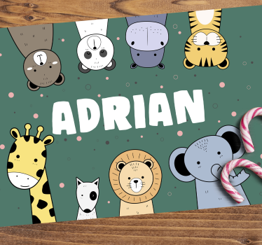 Platzset mit Namen Tierkarikaturen mit Namen - TenStickers