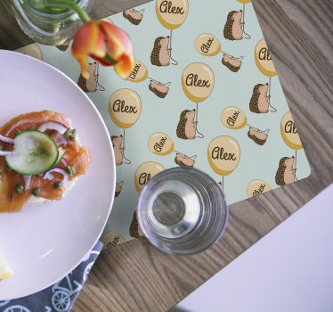 Stachelschwein mit Ballon und Namensigel Tischsets - TenStickers