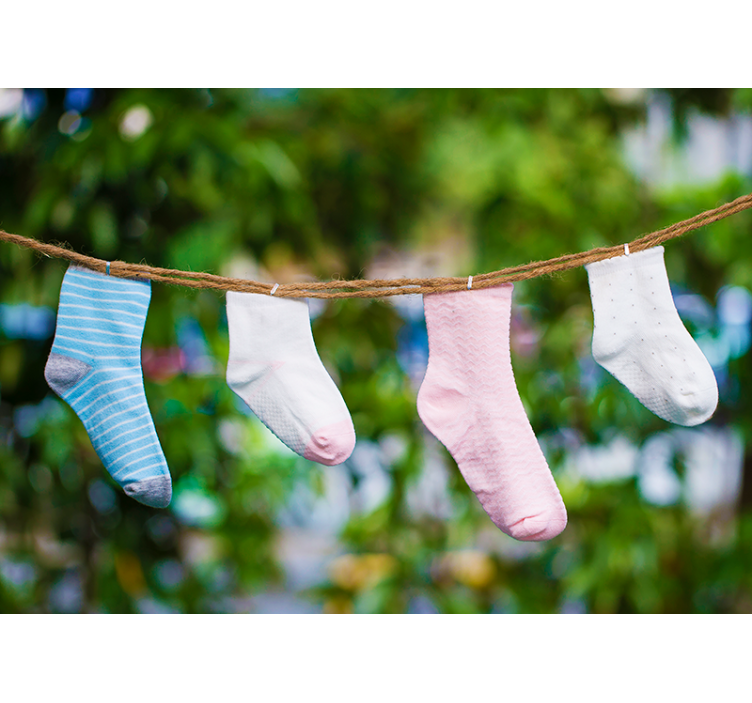 Fototapete Vintage hängende bunte socken - TenStickers