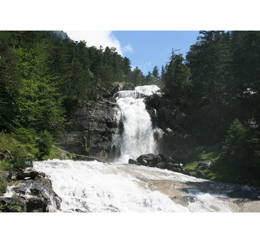 Schöne Wasserfall Landschaft Fototapete - TenStickers