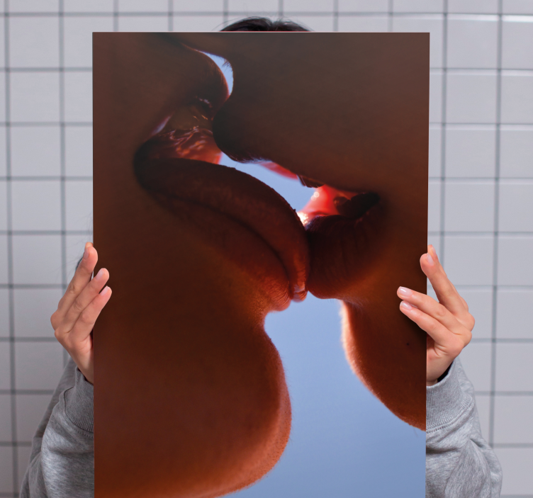 Leinwandbild intime lippenverbindung - TenStickers