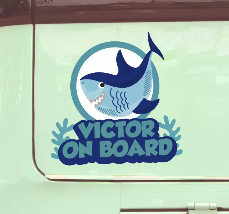 Baby on Board Aufkleber Babyhai mit Namen - TenStickers