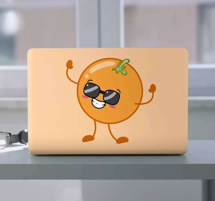 Laptop Aufkleber fröhlicher orangefarbener charakter - TenStickers