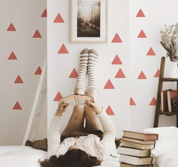 Korallenfarbene Dreiecke Wandaufkleber Set - TenStickers