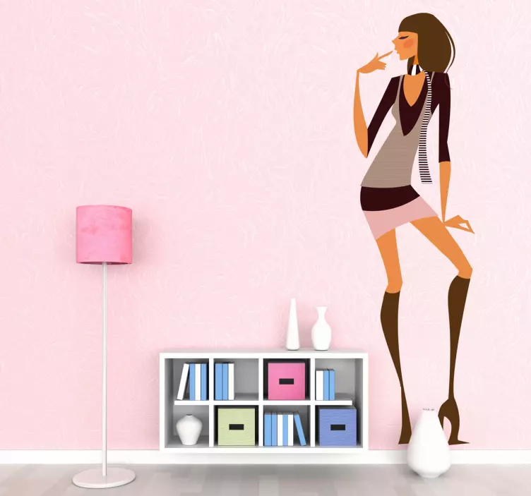 Wandtattoo Frau mit Stiefeln - TenStickers