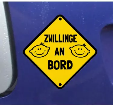 Baby Autoaufkleber Gelbes schild mit zwei jungs - TenStickers