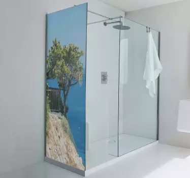 Duschkabinen Folie Wald mit felsen und meer - TenStickers