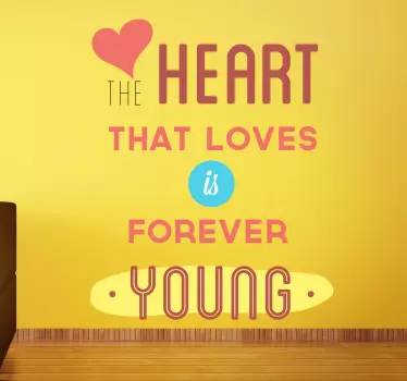Heart that loves Aufkleber - TenStickers