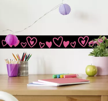 Pink-schwarze Herzen Bordüre Wandtattoo - TenStickers