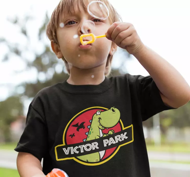 Kinder T Shirt mit Namen Jurassic Park - TenStickers