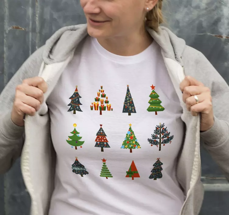 Weihnachts T Shirt mit bunten Weihnachtsbäumen - TenStickers