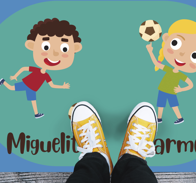 Vinyl Teppich kindlich kinder spielen fußball mit namen - TenStickers