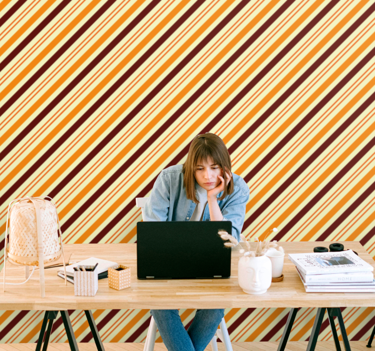 Tapete horizontale Streifen diagonales streifenmuster - TenStickers